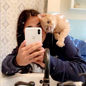 Meet your Posher, Olivia